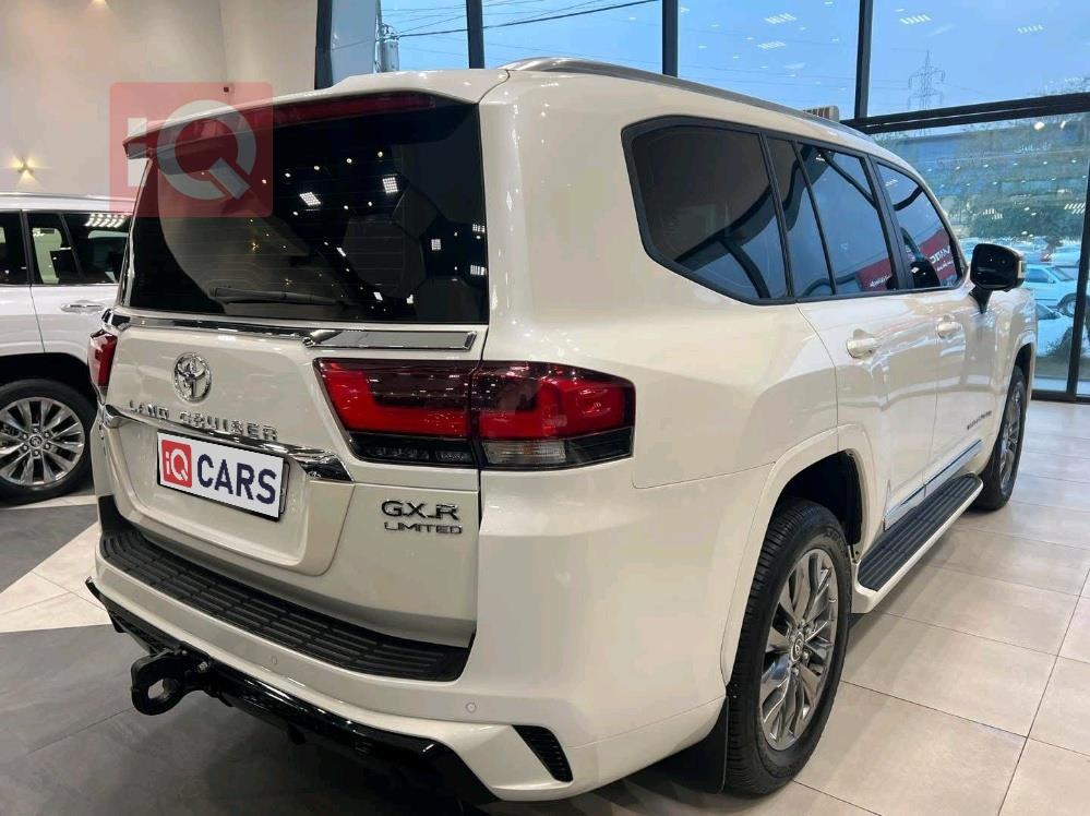 تويوتا لاندكروزر